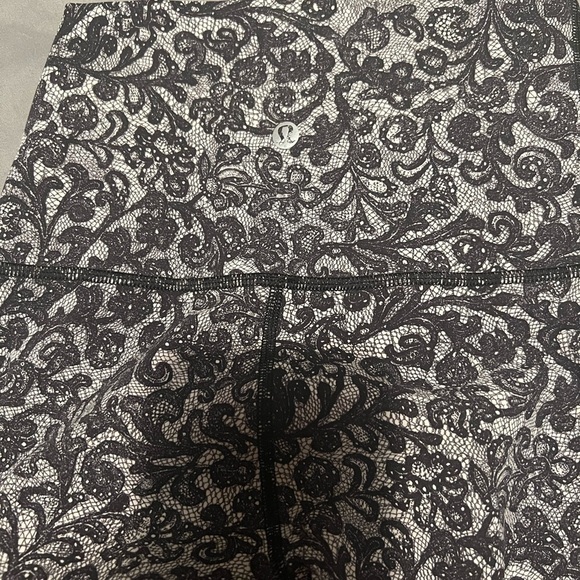 Lululemon Wunder Under Pant (Hi-Rise) - Picture 7 of 9